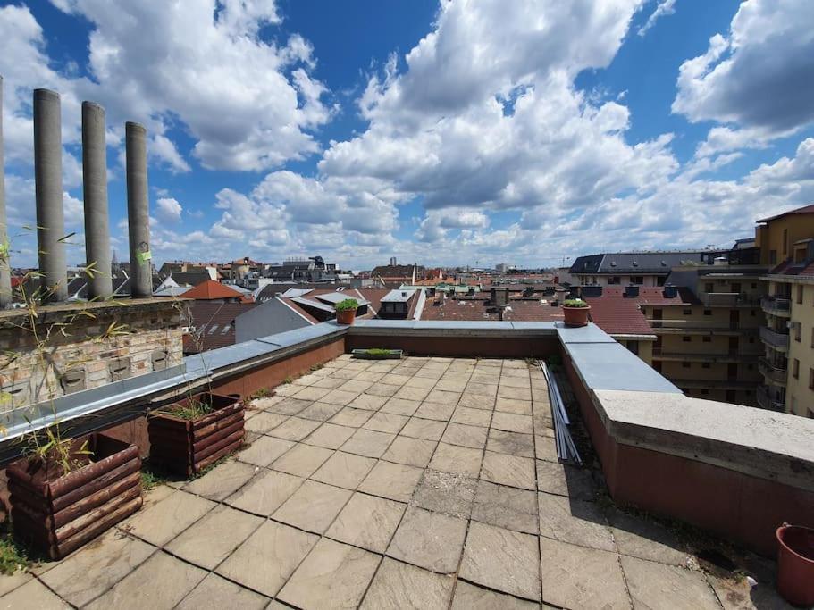 Master Apartment With Air Condition And Separated Rooftop Terrace Budapeste Exterior foto
